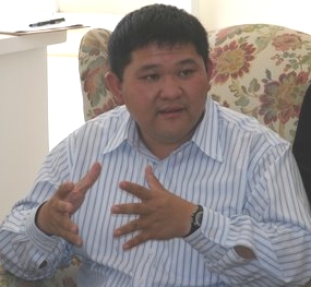 Phu holds forth