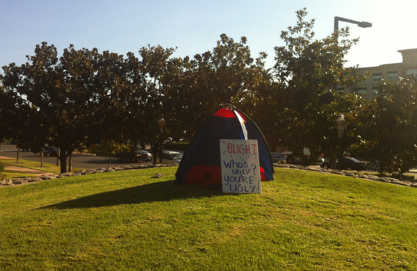 Anaheim - tent protesting anti-homeless ordinance