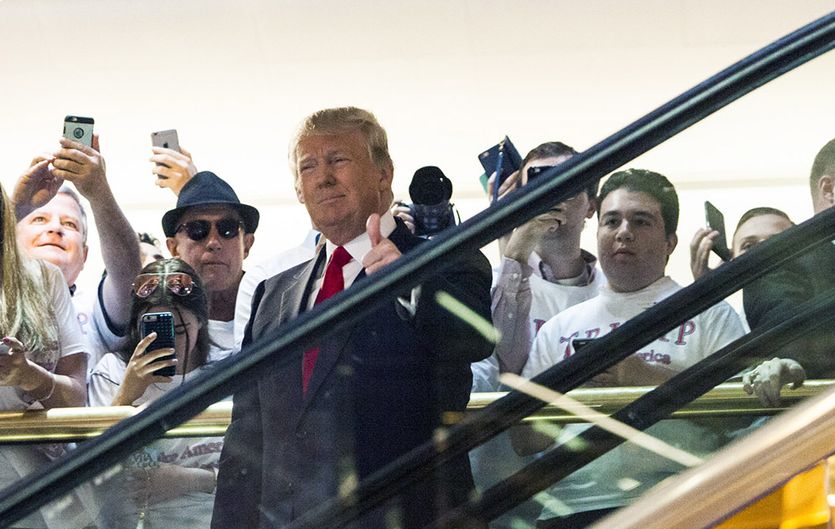escalator