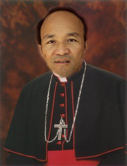 The faithful waited for what seemed hours for the Bishop to address the problems at hand; deacons and parishioners who had had enough and others who hoped for the best […]