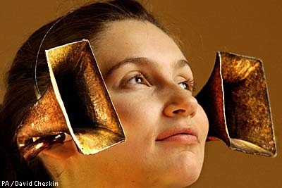 At the Fullerton City Council meeting on December 16, 2008, Councilperson Sharon Quirk said she had never had one person complain about the loud noise from Roscoe’s, and  didn’t know it […]