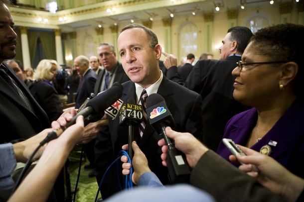 (Picture Courtesy of Reuters) [poll id=”78″] We have one of the most dysfunctional State Legislatures in the nation – small wonder then that “a recent poll shows a majority of […]
