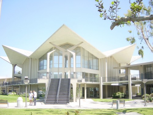 Now that’s worth keeping… We have it on good authority that when Hope University hightails it from Fullerton to points south, the Exaggerated Modern buildings on their erstwhile campus may be in […]