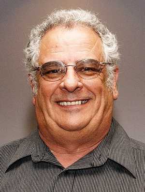 Disgraced Republican city councilman Gary Frago “Atwater City Councilman Gary Frago has been rung up in the local papers for sending racially tainted jokes concerning President Obama to fellow councilmembers […]