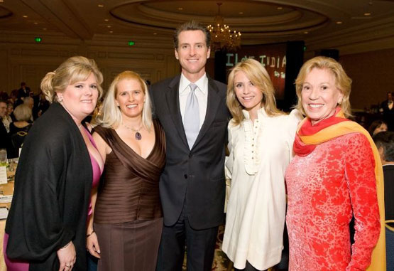 Does Gavin Newsom prefer blonds? Mayor Gavin Newsom’s rumored plan to force out the Latino director of the Human Rights Commission and move contracting oversight functions to another city department […]